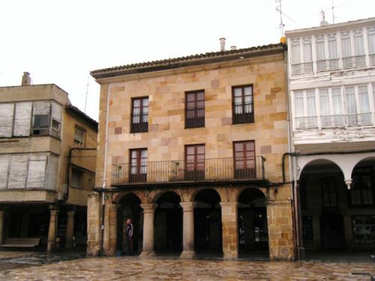 aguilardecampoolugaresdeinteres011004.jpg