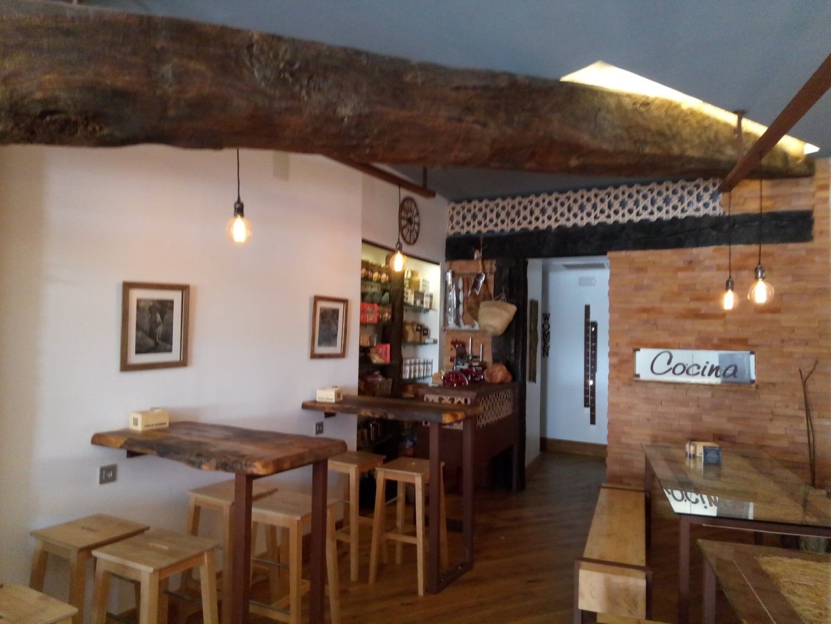 labodeguitadelmedio001002.jpg