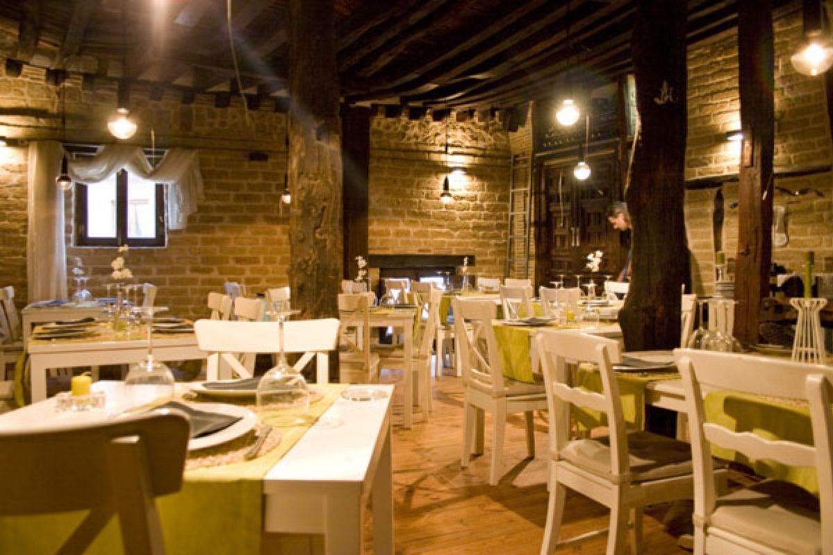 lacasatorcida001002.jpg